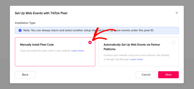 Cómo configurar correctamente el píxel de anuncios de TikTok en WordPress Seleccione Instalar código de píxel manualmente