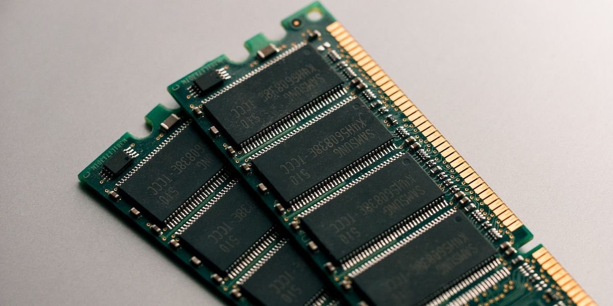 Sistema Operativo Windows: La Evolución, Historia y Relevancia en la Computación ¿Cuál es la diferencia entre RAM y memoria caché?